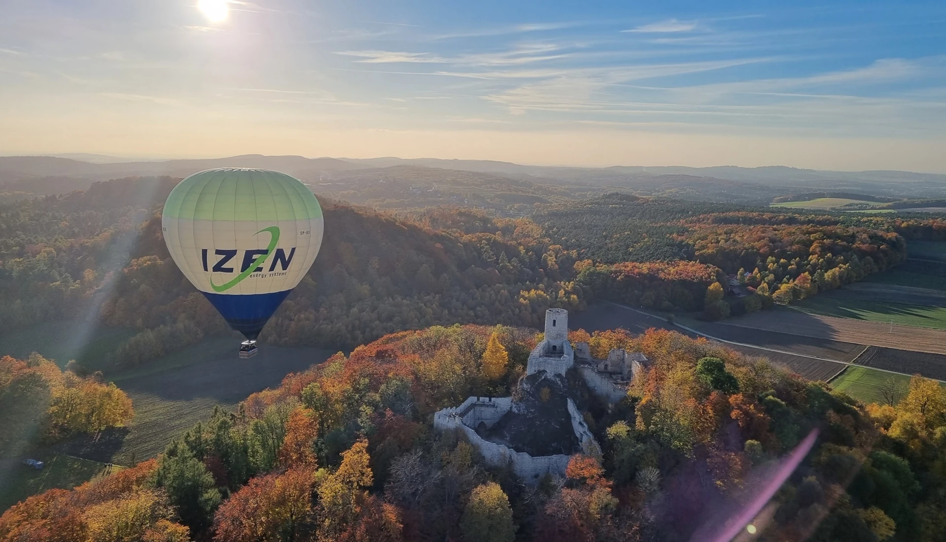 Balon nad Zamkiem Pilcza