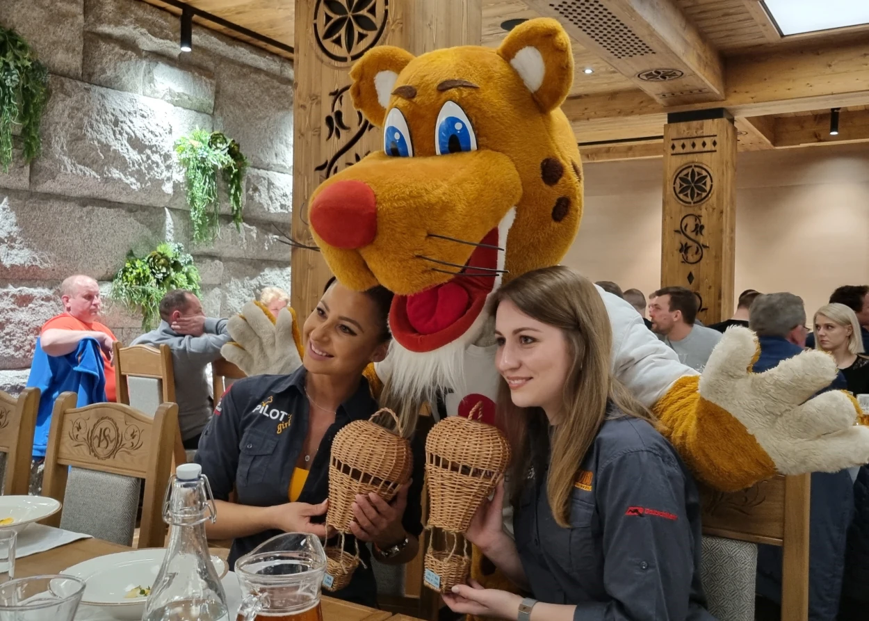 odlotowa-malopolska-kobiety-z-balonami